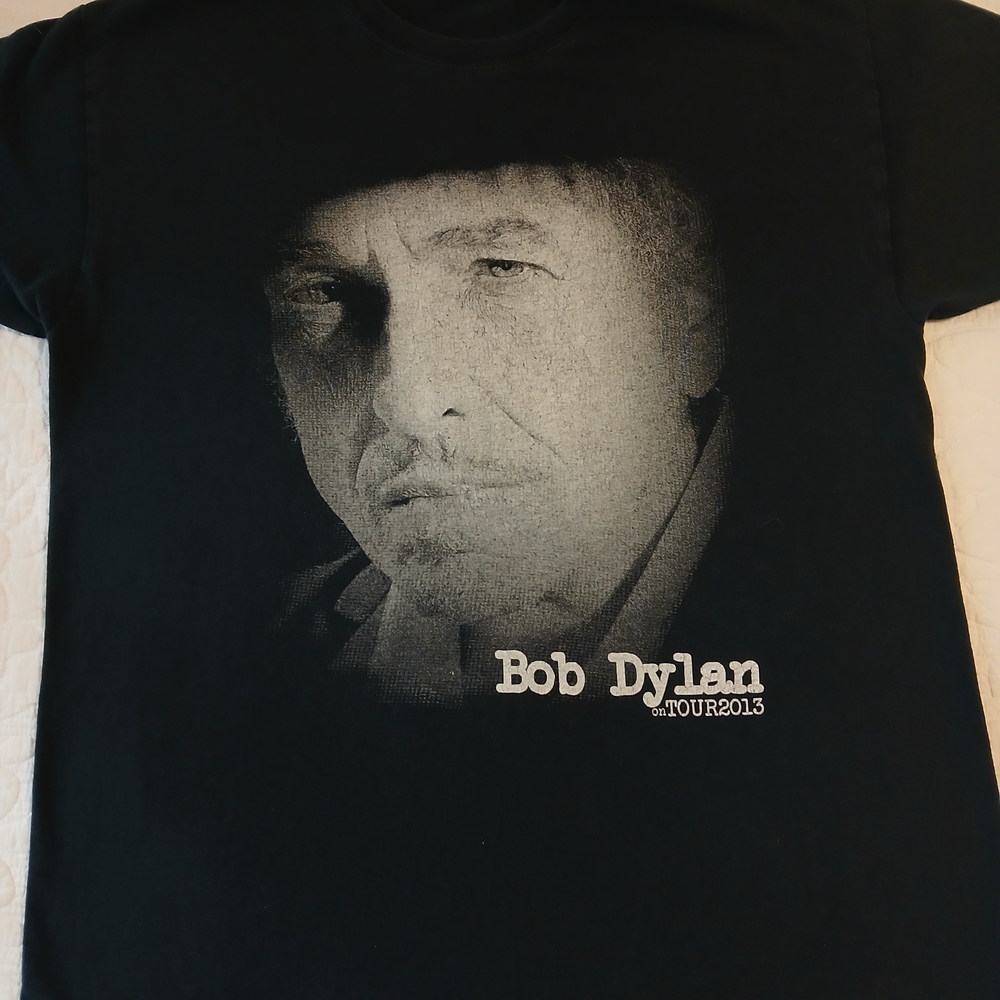 Bob Dylan 2013 Tour Shirt 🎸